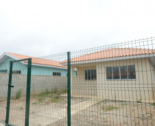  Moradores de Piraquara têm até o dia 24 de janeiro para se inscreverem no cadastro de pretendentes da Cohapar e participarem do processo de seleção de 47 casas populares que estão em fase final de construção na cidade, na região metropolitana de Curitiba. As inscrições são gratuitas e devem ser feitas exclusivamente pelo site cohapar.pr.gov.br/cadastro. (Foto: Guilherme Santos / Cohapar)