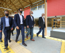 O vice governador Darci Piana recebe neste domingo  (17)  o ministro da Educação, Milton Ribeiro, no Colégio Estadual Pedro Macedo, no bairro Portão em Curitiba  para acompanhar a aplicação prova do Exame Nacional do Ensino Médio (Enem) 2020.  A visita o  contou com a presenca do secretário de Estado da Educação e do Esporte, Renato Feder.     Curitiba, 17/01/2021 -  Foto: Geraldo Bubniak/AEN