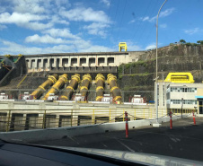 Prefeitos e representantes municipais das cidades que rodeiam as seis usinas hidrelétricas do Rio Iguaçu conheceram a Resolução Conjunta Sedest/IAT n°023/2019 e a estrutura da Secretaria do Desenvolvimento Sustentável e do Turismo