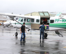 Dsitribuicao  das vacinas contra a Covid-19 no Aeroporto Bacacheri em Curitiba com aeronaves do Governo do Estado -  19/01/2021 - Foto: Geraldo Bubniak/AEN