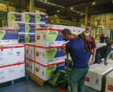 Governo começa a distribuir vacinas no Interior do Paraná.
Foto: Gilson Abreu/AEN
19.01.2021