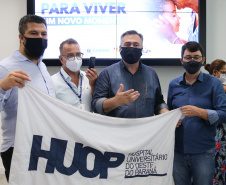 CASCAVEL - Dsitribuição  das vacinas contra a Covid-19.  19/01/2021 - Foto: Geraldo Bubniak/AEN
