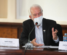 Representantes do setor produtivo paranaense, do Governo do Estado, do Ministério da Infraestrutura e a bancada de deputados federais discutiram nesta segunda-feira (25) o modelo de concessão do novo Anel de Integração do Estado, que deve entrar em leilão até o final deste ano. Foto: Gelson Bampi