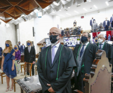 O governador Carlos Massa Ratinho Junior participou nesta quarta-feira (27) da posse da nova mesa diretora do Tribunal de Contas do Paraná (TCE), eleita em dezembro no passado para o comando do órgão de controle no biênio 2020-2021. O conselheiro Fabio Camargo assume a presidência do TCE no lugar de Nestor Baptista, Ivan Bonilha passa a ocupar a vice-presidência e Fernando Guimarães o cargo de corregedor-geral.  Foto: Jonathan Campos/AEN