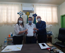 Estado reforça importância do combate à erosão nos municípios do Noroeste. A iniciativa é da Secretaria de Estado do Desenvolvimento Sustentável e do Turismo. Os projetos foram apresentados pelo secretário Márcio Nunes, em visita a dez cidades da região, na última semana.  -  Curitiba, 01/02/2021  -  Foto: Divulgação SEDEST/IAT
