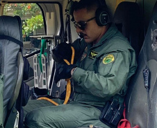 Em 45 dias de atuação no Litoral, na temporada Verão Consciente, o Batalhão de Polícia Militar de Operações Aéreas (BPMOA) realizou mais de 100 missões e o atendimento de 39 vítimas. - Foto: Divulgação BPMOA/SESP