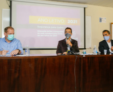 Educação apresenta cronograma da rede estadual para volta às aulas, Secretário Educação Renato Feder, Gláucio Dias e Nestor Werner Junior.Foto Gilson Abreu/AEN