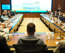 Deputados, prefeitos e lideranças do Sudoeste participaram de reunião sobre a revitalização da PRC-280 e a inclusão da rodovia no pacote de concessões do Governo Federal. O encontro contou com o vice-governador Darci Piana, o chefe da Casa Civil, Guto Silva; o secretário estadual de Infraestrutura e Logística, Sandro Alex, e o diretor-geral do DER-PR, Fernando Furiatti.  Foto: Guilherme Flores