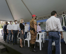 O governador Carlos Massa Ratinho Junior participou nesta quinta-feira (11) da inauguração do viaduto de acesso a Piraí do Sul e ao Santuário Nossa Senhora das Brotas, nos Campos Gerais. Ele está localizado no km 256 da PR-151 e foi construído em apenas dez meses pela concessionária CCR RodoNorte, que administra a ligação entre Ponta Grossa e Jaguariaíva.