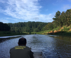 Fiscais da regional do Instituto Água e Terra (IAT) de Curitiba realizaram (do dia 11 ao 15) operação para coibir a pesca ilegal na Represa Capivari Cachoeira, nos municípios de Campina Grande do Sul e Bocaiúva do Sul.  Foto: IAT