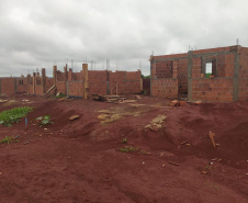 Representantes da Cohapar e da prefeitura de Marumbi se reuniram nesta semana para debater o procedimento de seleção das famílias que vão morar nas 50 casas populares que estão sendo construídas pelo Governo do Estado na cidade. Foto: Cohapar
