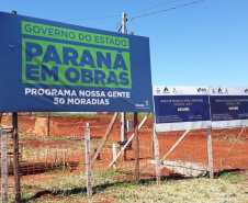 Representantes da Cohapar e da prefeitura de Marumbi se reuniram nesta semana para debater o procedimento de seleção das famílias que vão morar nas 50 casas populares que estão sendo construídas pelo Governo do Estado na cidade. Foto: Cohapar