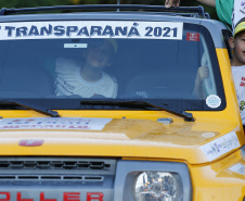 O governador Carlos Massa Ratinho Junior participou nesta quarta-feira (17) da largada oficial do 27º Rally Transparaná, uma das maiores competições off-road da América Latina, no Parque Nacional do Iguaçu, em Foz do Iguaçu. 