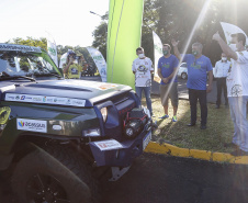 O governador Carlos Massa Ratinho Junior participou nesta quarta-feira (17) da largada oficial do 27º Rally Transparaná, uma das maiores competições off-road da América Latina, no Parque Nacional do Iguaçu, em Foz do Iguaçu. 