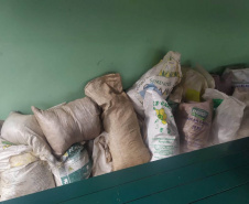 O Instituto Água e Terra (IAT) finaliza os trâmites legais para a doação de um barco e um motor de popa ao 3º Pelotão da 4ª Companhia do Batalhão de Polícia Ambiental ? Força Verde (BPAmb).   -  Foto: Divulgação SEDEST/IAT