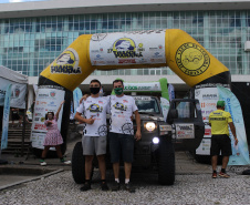 Os 110 veículos, com competidores de 13 estados, percorreram mais de mil quilômetros de estradas de terra e regiões rurais. A competição começou em Foz do Iguaçu, no dia 17 e terminou neste sábado (20) no Palácio Iguaçu, em Curitiba
