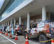 Chegada da 27ª edição do Rallye Transparaná, no Palácio Iguaçu, em Curitiba  -  Curitiba, 20/02/2021  -  Foto: José Fernando Ogura/AEN