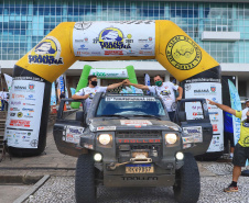 Chegada da 27ª edição do Rallye Transparaná, no Palácio Iguaçu, em Curitiba  -  Curitiba, 20/02/2021  -  Foto: José Fernando Ogura/AEN