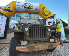 Chegada da 27ª edição do Rallye Transparaná, no Palácio Iguaçu, em Curitiba  -  Curitiba, 20/02/2021  -  Foto: José Fernando Ogura/AEN