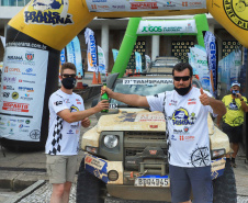 Chegada da 27ª edição do Rallye Transparaná, no Palácio Iguaçu, em Curitiba  -  Curitiba, 20/02/2021  -  Foto: José Fernando Ogura/AEN