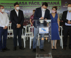 O governador Carlos Massa Ratinho Junior autorizou nesta segunda-feira (22) a ordem de serviço para a construção de um Condomínio do Idoso em Ponta Grossa, nos Campos Gerais.  -  Ponta Grossa, 22/02/2021  -  Foto: Jonathan Campos/AEN