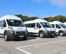 O governador Carlos Massa Ratinho Junior entrega   nesta terca-feira (23),  Vans para 45 municípios  no Programa de Qualificação da Atenção Primária emSaúde acompanhado do  vice-governador Darci Piana, do secretarrio de Estado da Saude, Beto Preto, do Secretaria de Estado da Administração e Previdência, Marcel Micheletto   e do chefe da Casa Civil, Guto Silva.  Curitiba, 23/02/2021. Foto: Geraldo Bubniak/AEN
