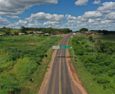 Análise e resultado final foram publicados pelo DER/PR, que também habilitou outros quatro participantes da licitação. Devem ser atendidos 20 segmentos da PR-323, no trecho entre Doutor Camargo e Iporã.
Foto: Alessandro Vieira