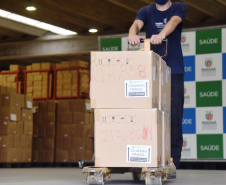 Sesa disponibiliza 113 novos leitos exclusivos Covid-19 em cinco dias e envia equipamentos para hospitais  -  Curitiba, 24/02/2021  -  Foto: Américo Antonio/SESA