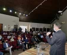 O município de São José dos Pinhais será mais uma cidade-polo da agência do Governo do Estado de promoção e prospecção de novos negócios e investimentos. Termo de cooperação entre a Invest Paraná e o município foi assinado nesta quarta-feira (24).
