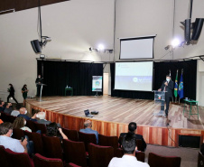 O município de São José dos Pinhais será mais uma cidade-polo da agência do Governo do Estado de promoção e prospecção de novos negócios e investimentos. Termo de cooperação entre a Invest Paraná e o município foi assinado nesta quarta-feira (24).