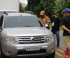 As forças policiais do Paraná fiscalizaram 1.333 estabelecimentos comerciais e realizaram 553 ações de dispersão de aglomeração entre a meia-noite de sábado (27) e as 7 horas desta segunda-feira (1º). Foram 138 prisões e 47 adolescentes apreendidos no primeiro final de semana de reforço na fiscalização das medidas de proteção contra a Covid-19. -  Curitiba, 01/03/2021  -  Foto: Divulgação SESP-PR