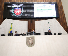 O secretário de Estado da Saúde, Beto Preto, apresentou aos deputados estaduais o Relatório Detalhado do Quadrimestre Anterior (RDQA) do 3º Quadrimestre de 2020, nesta terça-feira (9). A audiência pública é realizada pela Comissão de Saúde Pública da Assembleia Legislativa, ocorreu no Plenário da casa parlamentar com transmissão pela internet. - Curitiba, 09/03/2021  -  Foto: Dálie Felberg /ALEP 