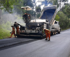 O Departamento de Estradas de Rodagem do Paraná (DER/PR) está realizando melhorias na PRC-487, trecho estadual da Estrada Boiadeira, e na PR-522, rodovias que ligam o município de Ivaí à BR-373, na região dos Campos Gerais. -  Curitiba, 11/03/2021  -  Foto_ Divulgação DER-PR