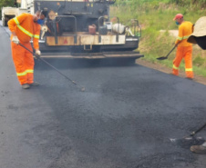 O Departamento de Estradas de Rodagem do Paraná (DER/PR) está realizando melhorias na PRC-487, trecho estadual da Estrada Boiadeira, e na PR-522, rodovias que ligam o município de Ivaí à BR-373, na região dos Campos Gerais. -  Curitiba, 11/03/2021  -  Foto_ Divulgação DER-PR