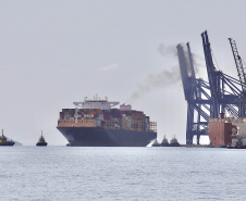 O Porto de Paranaguá completa 86 anos nesta quarta-feira, dia 17 de março, e aposta em inovação para se tornar hub logístico da América Latina. -  Foto: Claudio Neves/Portos do Paraná
