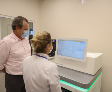 O Governo do Paraná lanca o Vale do Genoma, um polo de startups voltado para saúde e genética. Pioneiro no Brasil e no mundo, o projeto será instalado em Guarapuava, no Centro-Sul do Estado. Visita ao IPEC - Instituto para Pesquisa do Cancer. 18/03/21 - Foto: Geraldo Bubniak/AEN