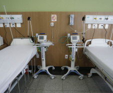 O governador Carlos Massa Ratinho Junior e o secretário estadual da Saúde, Beto Preto, entregam 50 novos leitos UTI SUS exclusivos para Covid-19 no Hospital do Rocio, em Campo Largo. Foto: Jonathan Campos/AEN