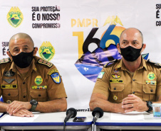 Um grupo responsável pelo tráfico de drogas na região do Vitória Régia, na Cidade Industrial de Curitiba, foi alvo da Operação Palácios da Polícia Militar nesta terça-feira (30/03). As equipes cumpriram 23 mandados de Busca e Apreensão e 12 mandados de Prisão em pontos de venda e consumo de drogas e nas residências de pessoas envolvidas com a atividade criminosa.  -  Curitiba, 30/03/2021  -  Foto: Soldado Amanda Marais