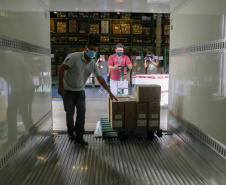 02.04.2021 - Entrega de medicamentos e vacinas para regionais.
Foto Gilson Abreu/AEN