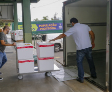 02.04.2021 - Entrega de medicamentos e vacinas para regionais.
Foto Gilson Abreu/AEN