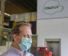 02.04.2021 - Entrega de medicamentos e vacinas para regionais. Diretor-geral da Secretaria da Saúde, Nestor Werner Júnior.
Foto Gilson Abreu/AEN