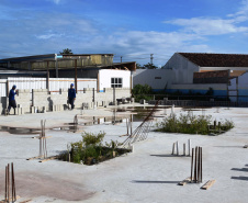 O secretário de Estado da Saúde, Beto Preto, visitou o Hospital Regional de Guaraqueçaba e as obras da maternidade anexa ao pronto socorro do município de Guaratuba nesta segunda-feira (5).
Foto: Américo Antonio/SESA