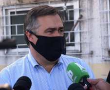 O secretário de Estado da Saúde, Beto Preto, visitou o Hospital Regional de Guaraqueçaba e as obras da maternidade anexa ao pronto socorro do município de Guaratuba nesta segunda-feira (5).
Foto: Américo Antonio/SESA