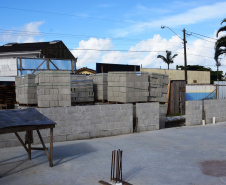 O secretário de Estado da Saúde, Beto Preto, visitou o Hospital Regional de Guaraqueçaba e as obras da maternidade anexa ao pronto socorro do município de Guaratuba nesta segunda-feira (5).
Foto: Américo Antonio/SESA