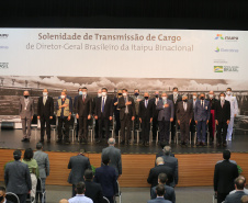 O governador Carlos Massa Ratinho Junior acompanha o  presidente Jair Bolsonaro nesta quarta-feira (7),   na transmissao de cargo do  diretor-geral brasileiro da Itaipu Binacional, o general João Francisco Ferreira .  07/04/2021 - Foto: Geraldo Bubniak/AEN
