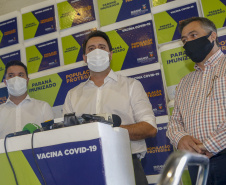 08.04.2021 - Governador Carlos Massa Ratinho Junior com Secretário da saúde Beto Preto
distribuição 12 lote de vacinas no Paraná
Foto Gilson Abreu/AEN