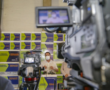 08.04.2021 - Governador Carlos Massa Ratinho Junior com Secretário da saúde Beto Preto
distribuição 12 lote de vacinas no Paraná
Foto Gilson Abreu/AEN
