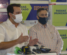 08.04.2021 - Governador Carlos Massa Ratinho Junior com Secretário da saúde Beto Preto
distribuição 12 lote de vacinas no Paraná
Foto Gilson Abreu/AEN