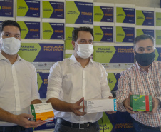 08.04.2021 - Governador Carlos Massa Ratinho Junior com Secretário da saúde Beto Preto
distribuição 12 lote de vacinas no Paraná
Foto Gilson Abreu/AEN