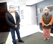 Procon-PR registra mais de 47 mil atendimentos digitais no primeiro trimestre de 2021 . Na foto, secretário da Justiça, Ney Leprevost e  a chefe do Procon-PR, Claudia Silvano   -  Foto: Divulgação SEJUF